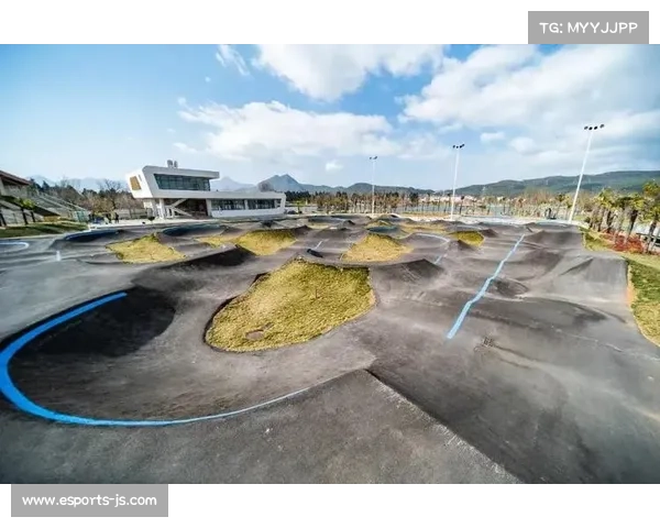 华南两轮赛泵道赛节奏明快,选手称赛道设计激发竞技热情 华南两轮赛泵道赛节奏明快,选手称赛道设计激发竞技热情