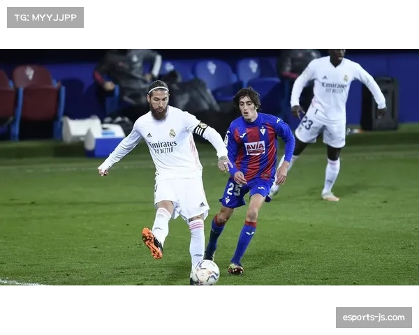 争议判罚:阿拉维斯进球经VAR长时间复核后被判无效